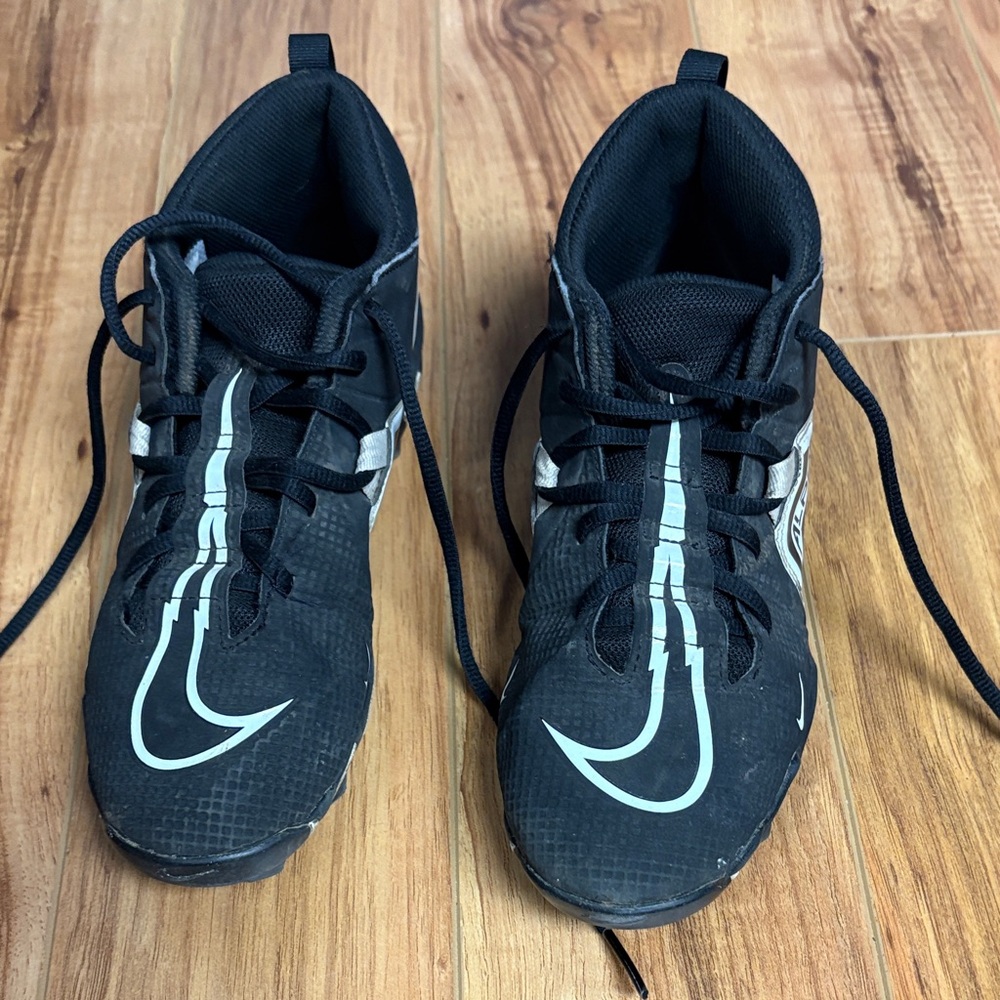 Nike Kids Black and White Sneakers